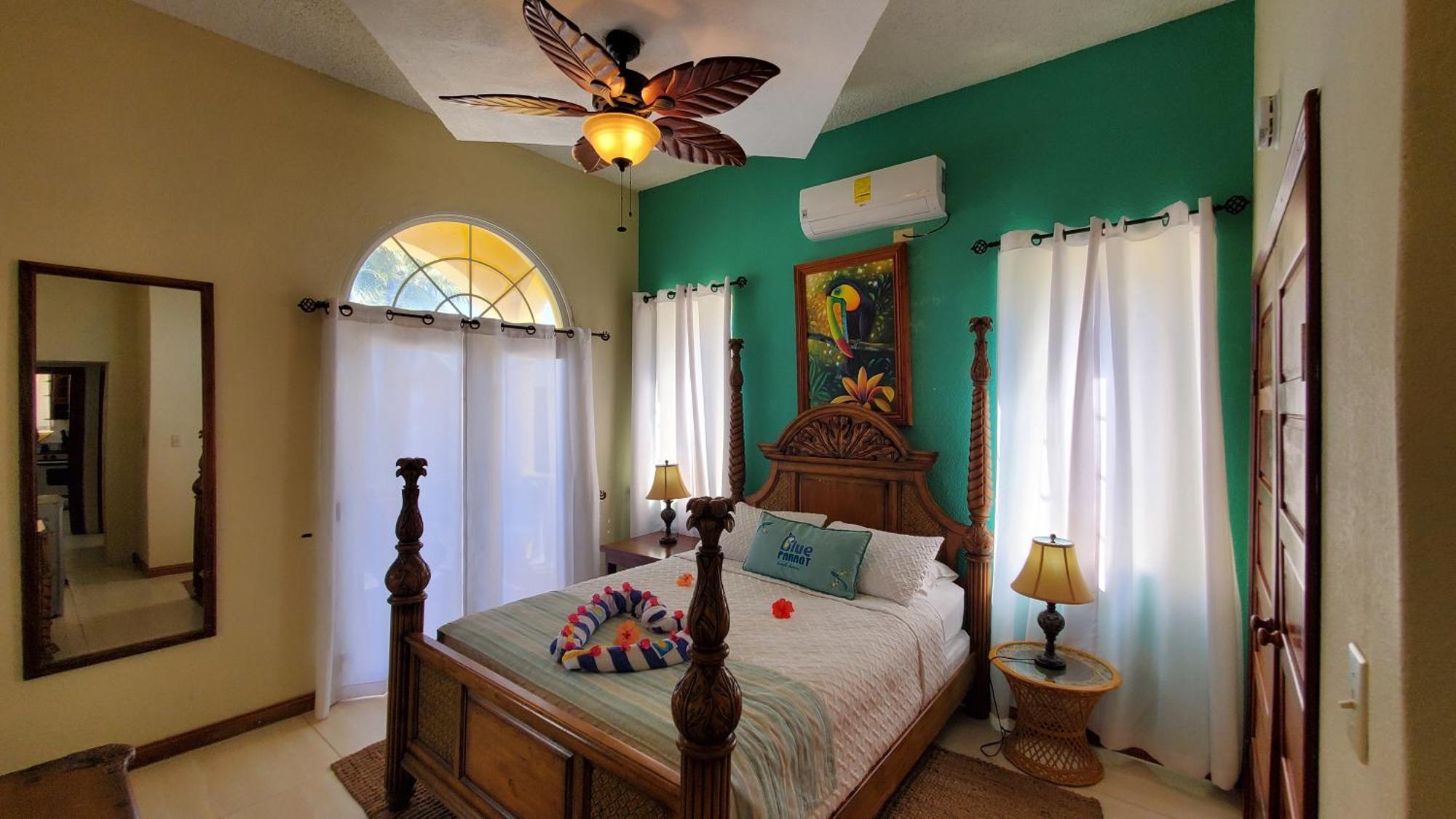 هوبكنز Blue Parrot Beach House And Villas المظهر الخارجي الصورة