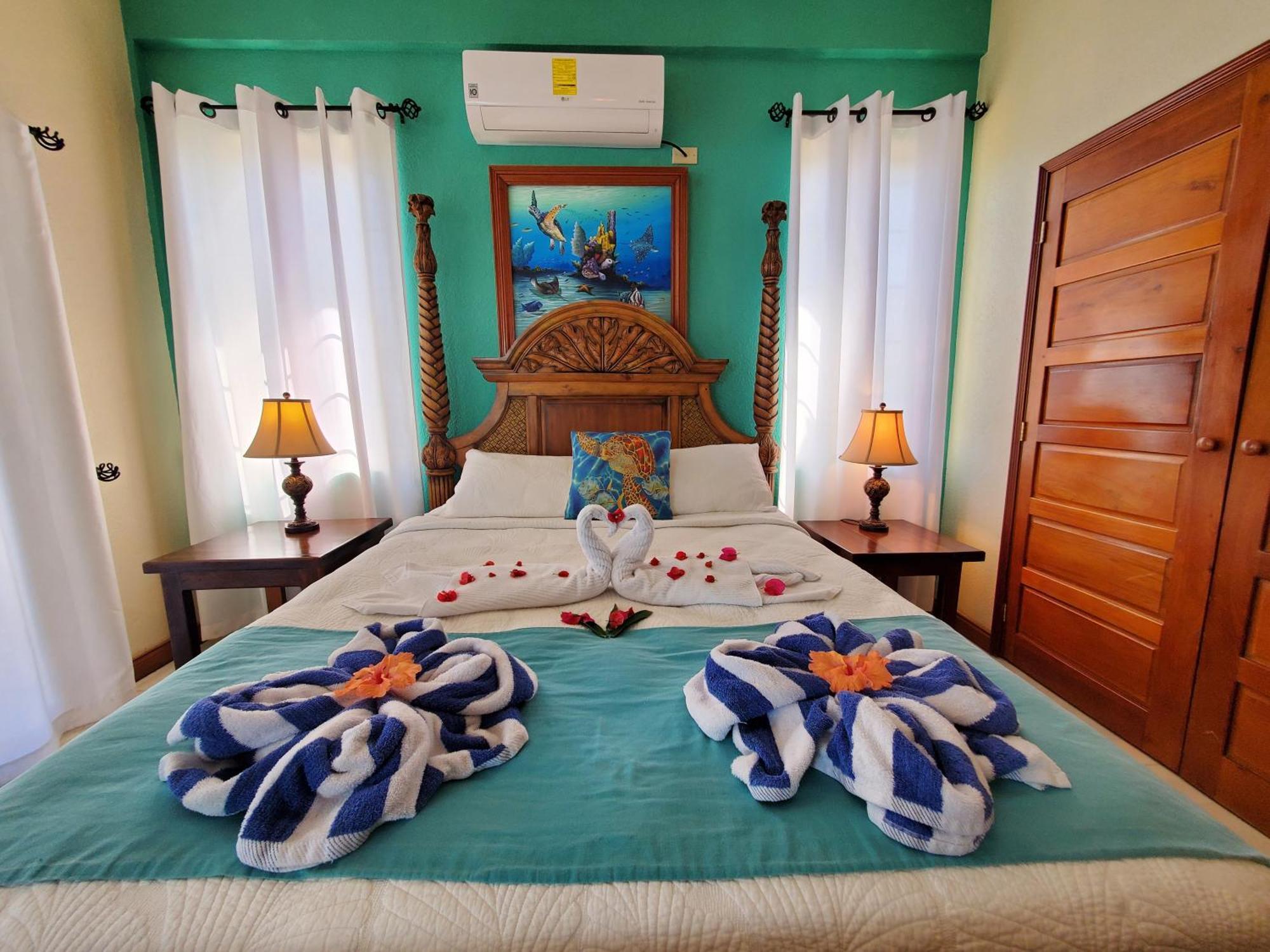 هوبكنز Blue Parrot Beach House And Villas المظهر الخارجي الصورة