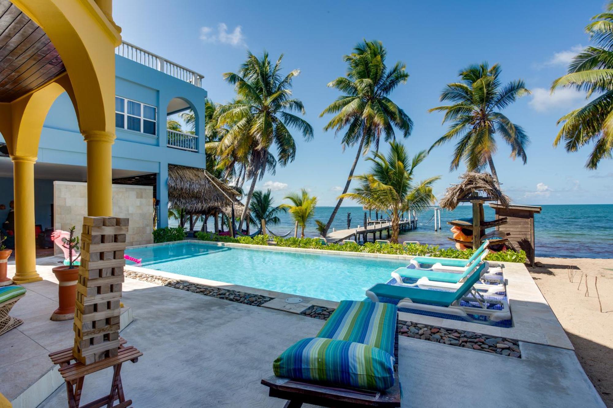 هوبكنز Blue Parrot Beach House And Villas المظهر الخارجي الصورة
