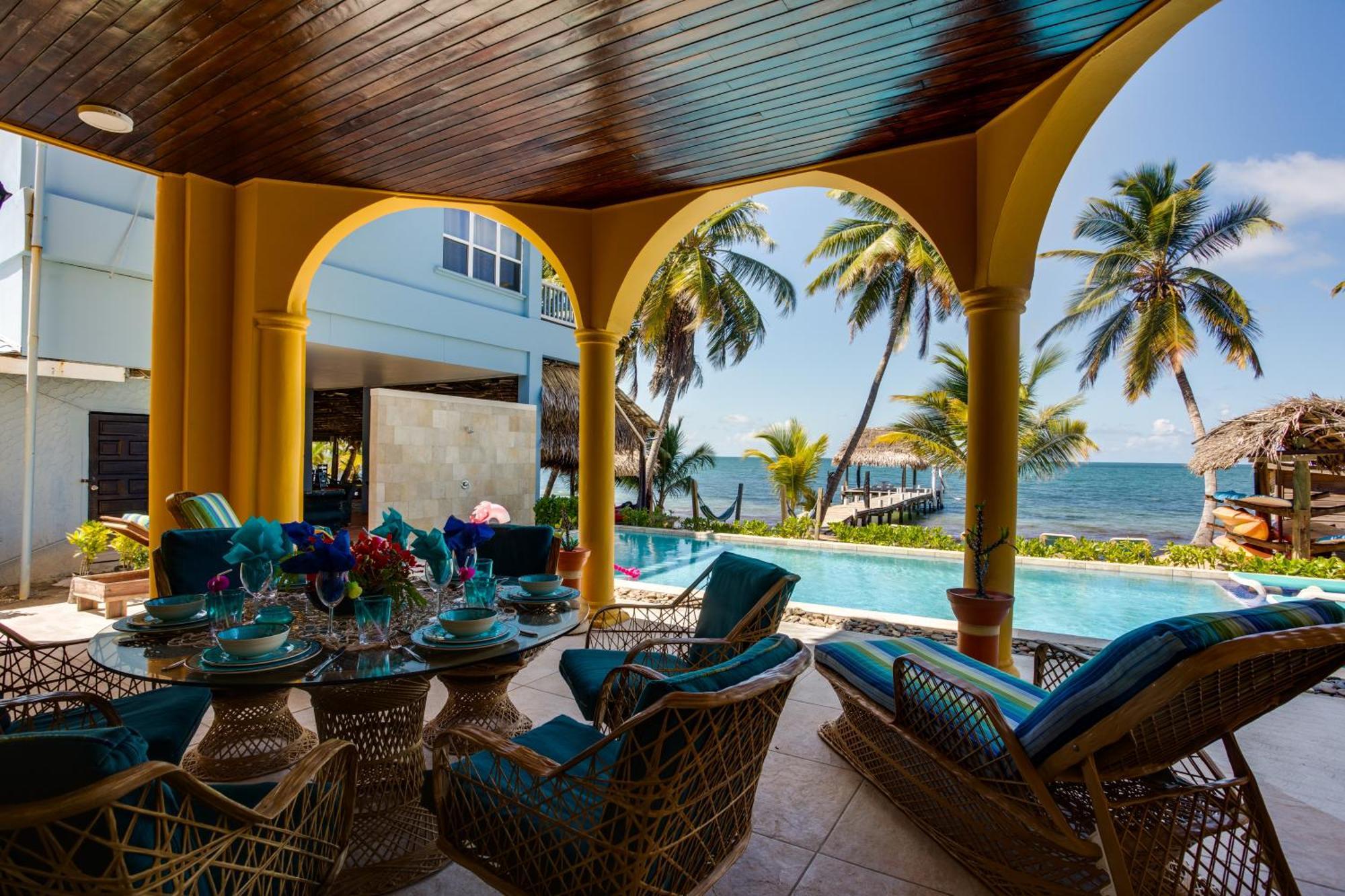هوبكنز Blue Parrot Beach House And Villas المظهر الخارجي الصورة